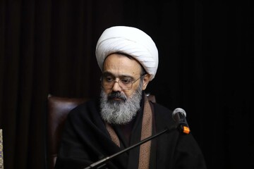 دشمن امروز به‌جای حرم، تفکر حسینی را هدف گرفته است 