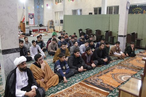 تصاویر/ حال و هوای روز دوم اعتکاف طلاب شهرستان خوی در مسجد ملا احمد
