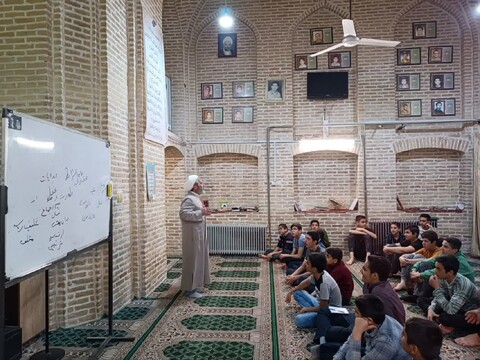 تصاویر/ مراسم اعتکاف دانش آموزی مدرسه علمیه امام خمینی (ره)