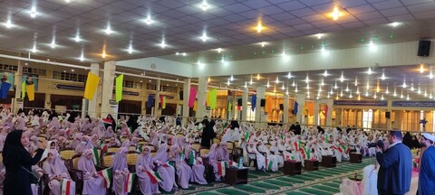 جشن ۳۰۰۰ دانش آموز دختر بوشهری با چادرهای رنگی