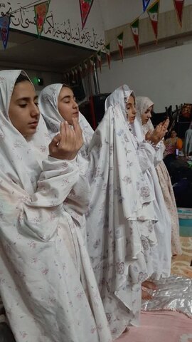 تصاویر/ برگزاری مراسم اعتکاف دانش آموزی در مسجد امام رضا (ع) ارومیه