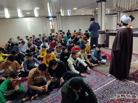 تصاویر/ برگزاری مراسم معنوی اعتکاف در مسجد جامع شهرستان چهاربرج