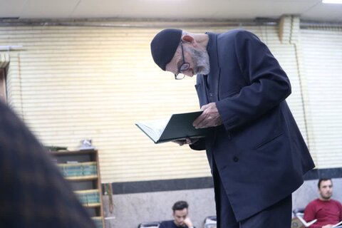 تصاویر/ مراسم سومین روز از اعتکاف و انجام اعمال ام داوود در مسجد جنرال ارومیه