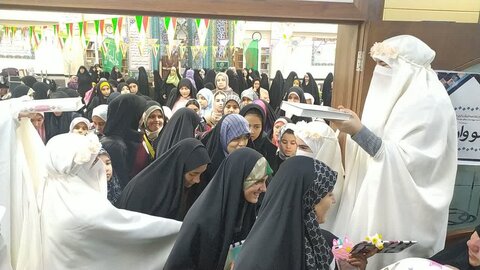 تصاویر/ پایان سه روز اعتکاف دانش آموزی دختران در ارومیه