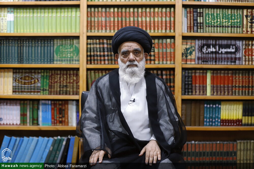 امام خمینی (ره) تربیت یافته مکتب حاج شیخ عبدالکریم بود / تولید علم در حوزه علمیه قم با چاشنی استکبارستیزی