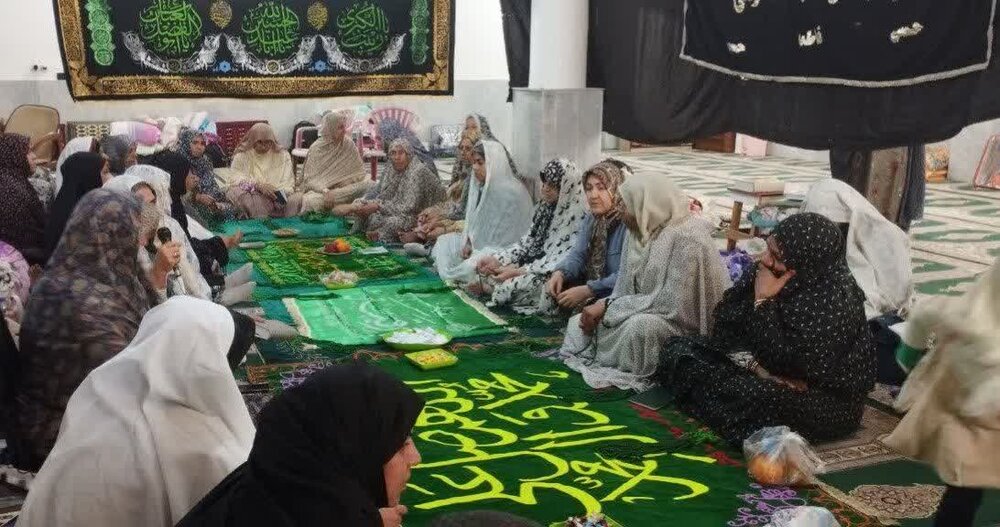 مراسم معنوی اعتکاف با حضور بانوان مبلغه در قشم برگزار شد