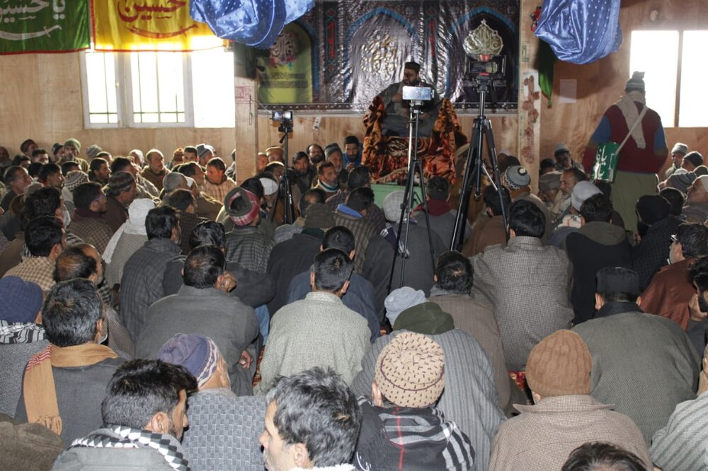 عقیلہ بنی ہاشم زینبِ کبریٰ (س) نے اسلام اور قرآن کی حقانیت کا پرچم بلند کیا، آقا مجتبیٰ موسوی الصفوی