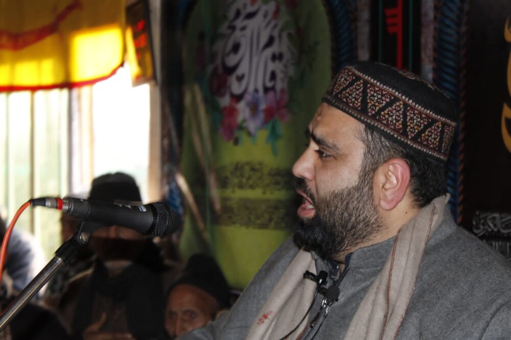 عقیلہ بنی ہاشم زینبِ کبریٰ (س) نے اسلام اور قرآن کی حقانیت کا پرچم بلند کیا، آقا مجتبیٰ موسوی الصفوی