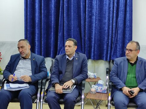 تصاویر دیدار مدیر عامل شرکت مخابرات ایران با نماینده ولی فقیه در لرستان