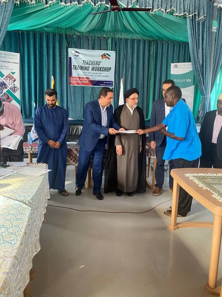 حجتالاسلام خاموشی تأکید کرد: دیپلماسی دانشبنیان مبنای مذاکره بین دولتها قرار گیرد