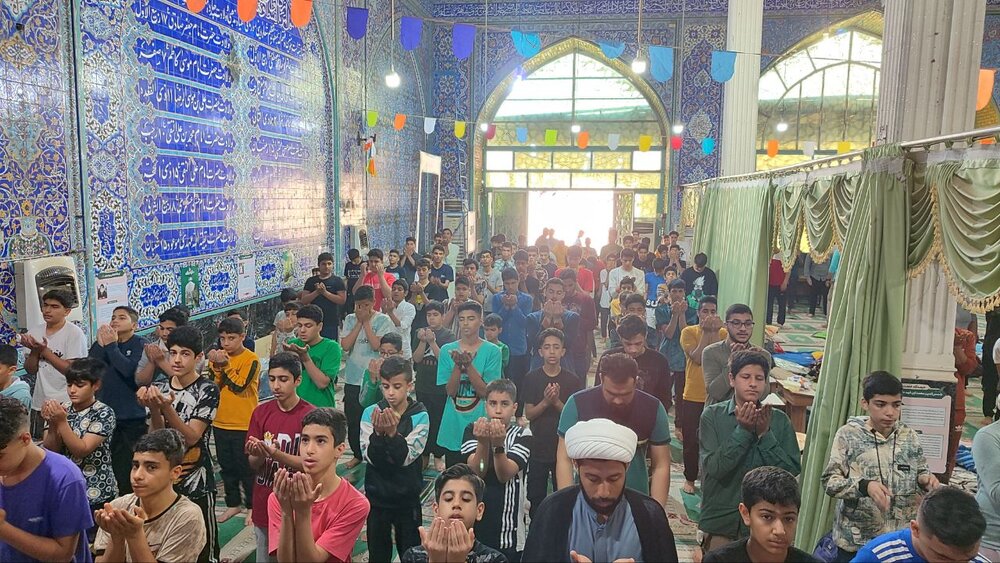 برگزاری اولین اعتکاف دانشآموزی در شهر بندر امام خمینی(ره)+ عکس