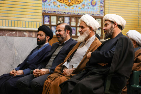 تصاویر / نشست جمعی از روحانیون با موضوع وقف با حضور نماینده ولی فقیه در استان قزوین