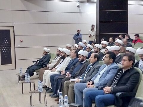 تصاویر نشست ائمه جماعات مساجد و دانشگاهیان نورآباد