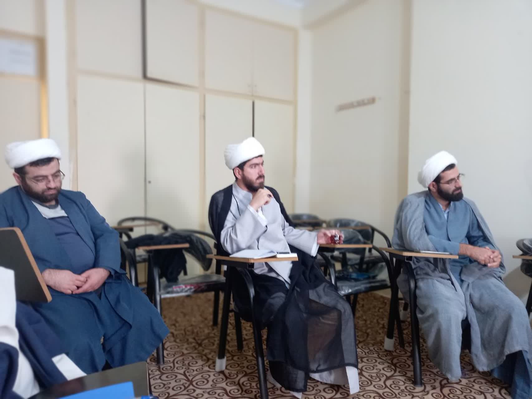 حضور مسئول برنامه ریزی راهبردی دفتر برنامه ریزی و نظارت راهبردی حوزه در هرمزگان