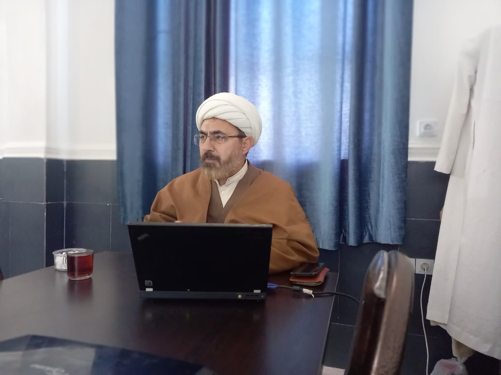 حضور مسئول برنامه ریزی راهبردی دفتر برنامه ریزی و نظارت راهبردی حوزه در هرمزگان