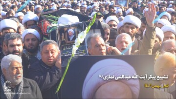فیلم | گوشه‎‌هایی از تشییع پیکر مرحوم آیت‌الله نمازی در قم