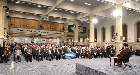 دیدار فعالان اقتصادی و تولیدکنندگان با رهبر انقلاب اسلامی