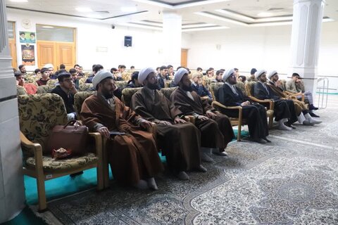 تصاویر/  بازدید طلاب مدرسه علمیه امام خامنه‌ای ارومیه از مرکز تحقیقات کامپیوتری علوم اسلامی در شهر قم