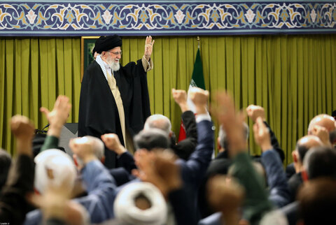 تصاویر/ دیدار دست‌اندرکاران کنگره ۲۴ هزار شهید تهران بزرگ با رهبر معظم انقلاب