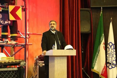 تصاویر/حضور امام جمعه اردبیل در آئین تقدیم لایحه بودجه ۳۲۰۰۰میلیارد ریالی
