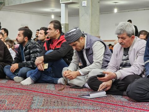 تصاویر/ دیدار مردم دوشان با نماینده ولی فقیه در کردستان در مسجد «دوشان» سنندج