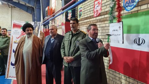 تصاویر/ ویژه برنامه نواختن زنگ انقلاب و آغاز دهه فجر در شهرستان ماکو