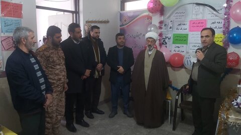 تصاویر/ ویژه برنامه نواختن زنگ انقلاب و آغاز دهه فجر در شهرستان ماکو