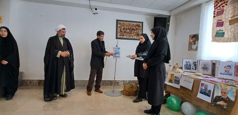 تصاویر/ ویژه برنامه نواختن زنگ انقلاب و آغاز دهه فجر در شهرستان ماکو