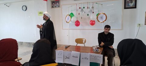 تصاویر/ ویژه برنامه نواختن زنگ انقلاب و آغاز دهه فجر در شهرستان ماکو