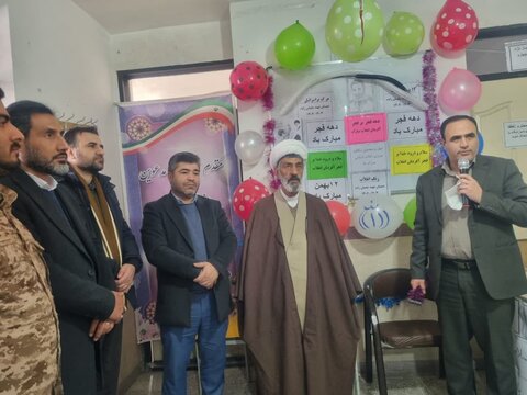 تصاویر/ ویژه برنامه نواختن زنگ انقلاب و آغاز دهه فجر در شهرستان ماکو