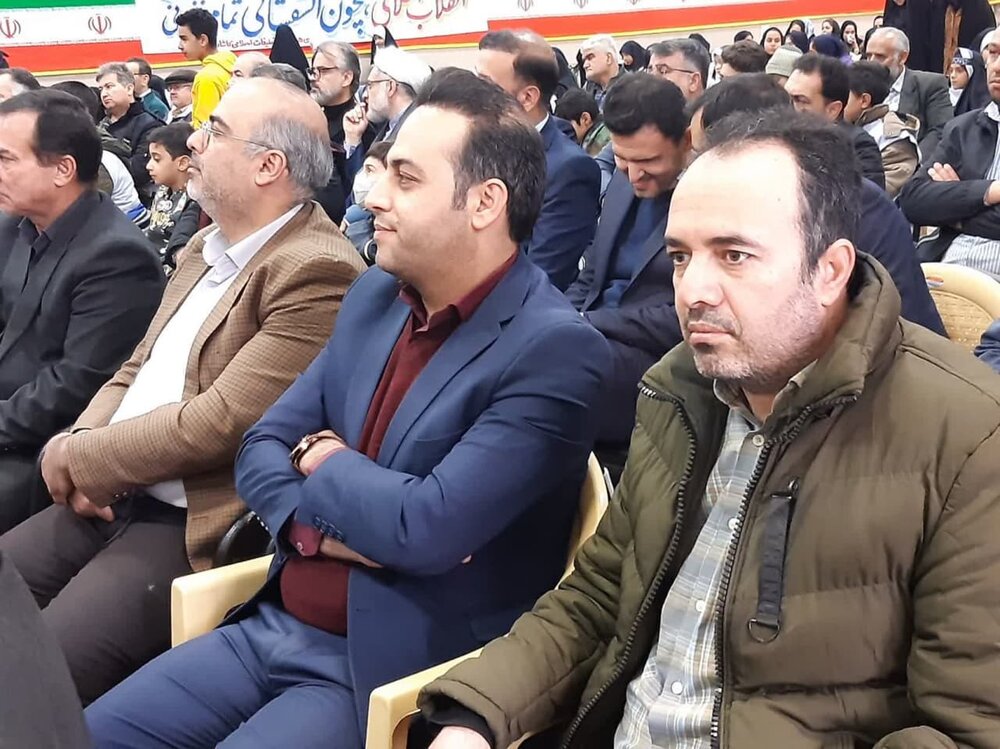 آیین گرامیداشت سالروز لحظه ورود امام خمینی (ره) به میهن درکاشان برگزارشد+عکس