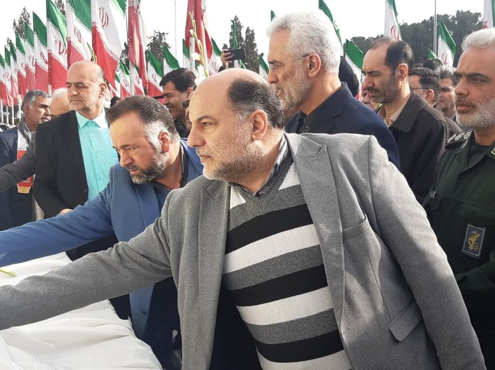 آیین گرامیداشت سالروز لحظه ورود امام خمینی (ره) به میهن درکاشان برگزارشد+عکس