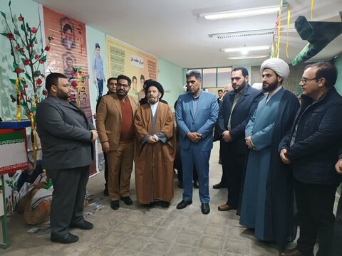 تصاویر آئین افتتاحیه نمایشگاه مدرسه انقلاب در خرم آباد