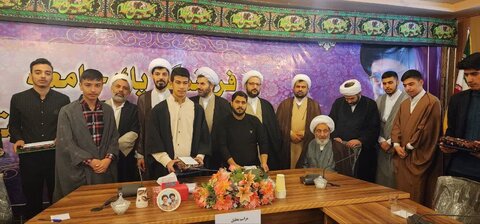 تصاویر/ راسم تجلیل از برگزیدگان پانزدهمین دوره جشنواره علامه حلّی و ممتازین تحصیلی نیمسال اول مدرسه علمیه امام خمینی(ره)ماکو
