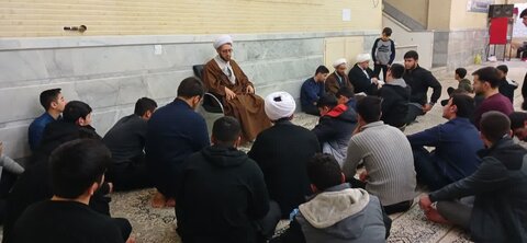 تصاویر/ حضور طلاب مدرسه علمیه امام علی علیه السلام در اردوی زیارتی و سیاحتی قم