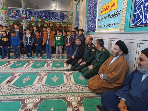 تصاویر مراسم جشن سالگرد پیروزی انقلاب اسلامی در روستای قریه صاحب الزمان(عج)لرستان