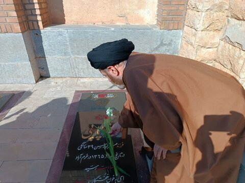 تصاویر مراسم جشن سالگرد پیروزی انقلاب اسلامی در روستای قریه صاحب الزمان(عج)لرستان
