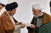 تصاویر/ تجلیل امام جمعه ماکو از روحانی رزمنده ۸ سال دفاع مقدس