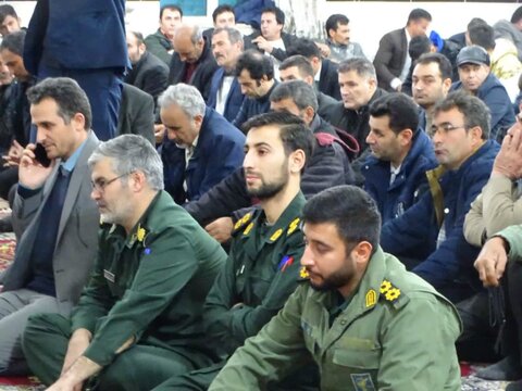 تصاویر/ مراسم گرامیداشت  دهه مبارک  فجر و با محوریت جهاد تبیین  در دهستان فسندوز  شهرستان چهاربرج