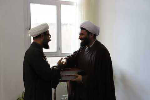 تصاویر/ سرکشی مدیر حوزه علمیه کردستان از روحانیون طرح هجرت شهرستان قروه