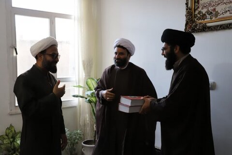 تصاویر/ سرکشی مدیر حوزه علمیه کردستان از روحانیون طرح هجرت شهرستان قروه