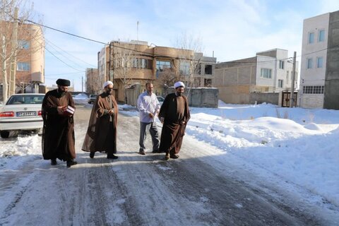 تصاویر/ سرکشی مدیر حوزه علمیه کردستان از روحانیون طرح هجرت شهرستان قروه