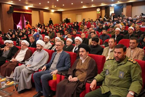 تصاویر/ ئین اختتامیه سومین جشنواره بین المللی شعر وحدت در دانشگاه آزاد اسلامی ارومیه