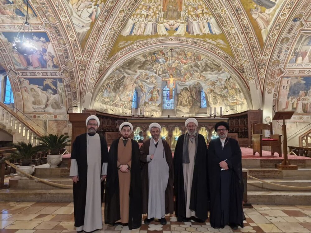 بازدید هیئت حوزوی از باسیلیکای سینت فرانسیس
