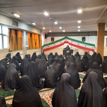 از امتیازات ویژه انقلاب اسلامی، اطاعت پذیری عموم مردم از رهبری دینی است