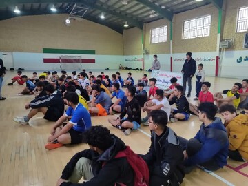 تصاویر/ مسابقات فوتسال جشنواره چله انقلاب در کوهدشت