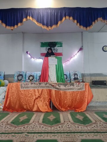 تصاویر برگزاری نشست های انقلاب و انتخابات در مدارس لرستان