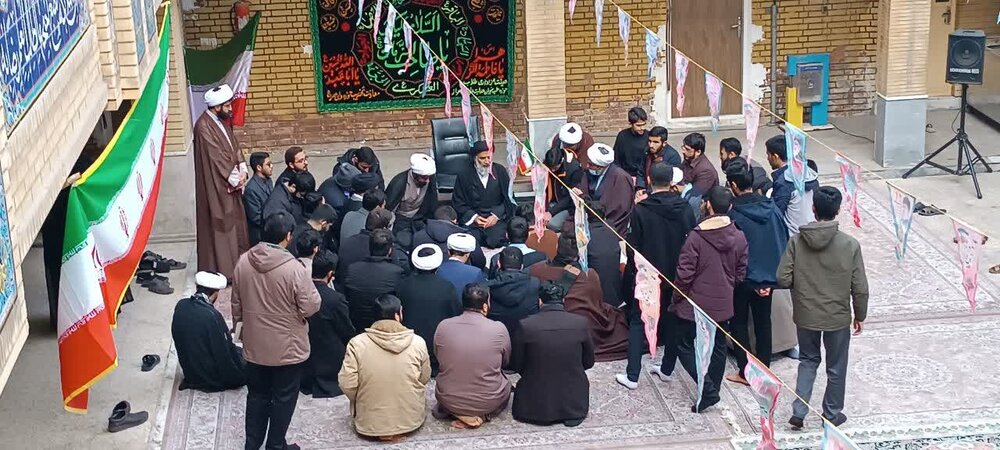 برگزاری درس اخلاق در مدرسه علمیه ولی عصر(عج) اهواز