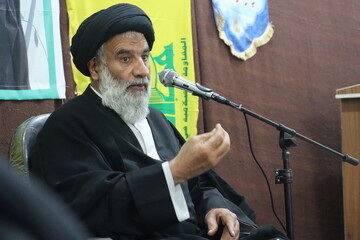 امام جماعت تنها امام مسجد نیست، امام محله است