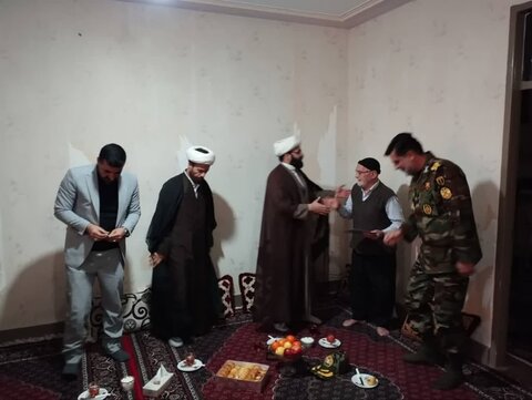 تصاویر دیدار با خانواده های شهدای ارتش در شهرستان دورود
